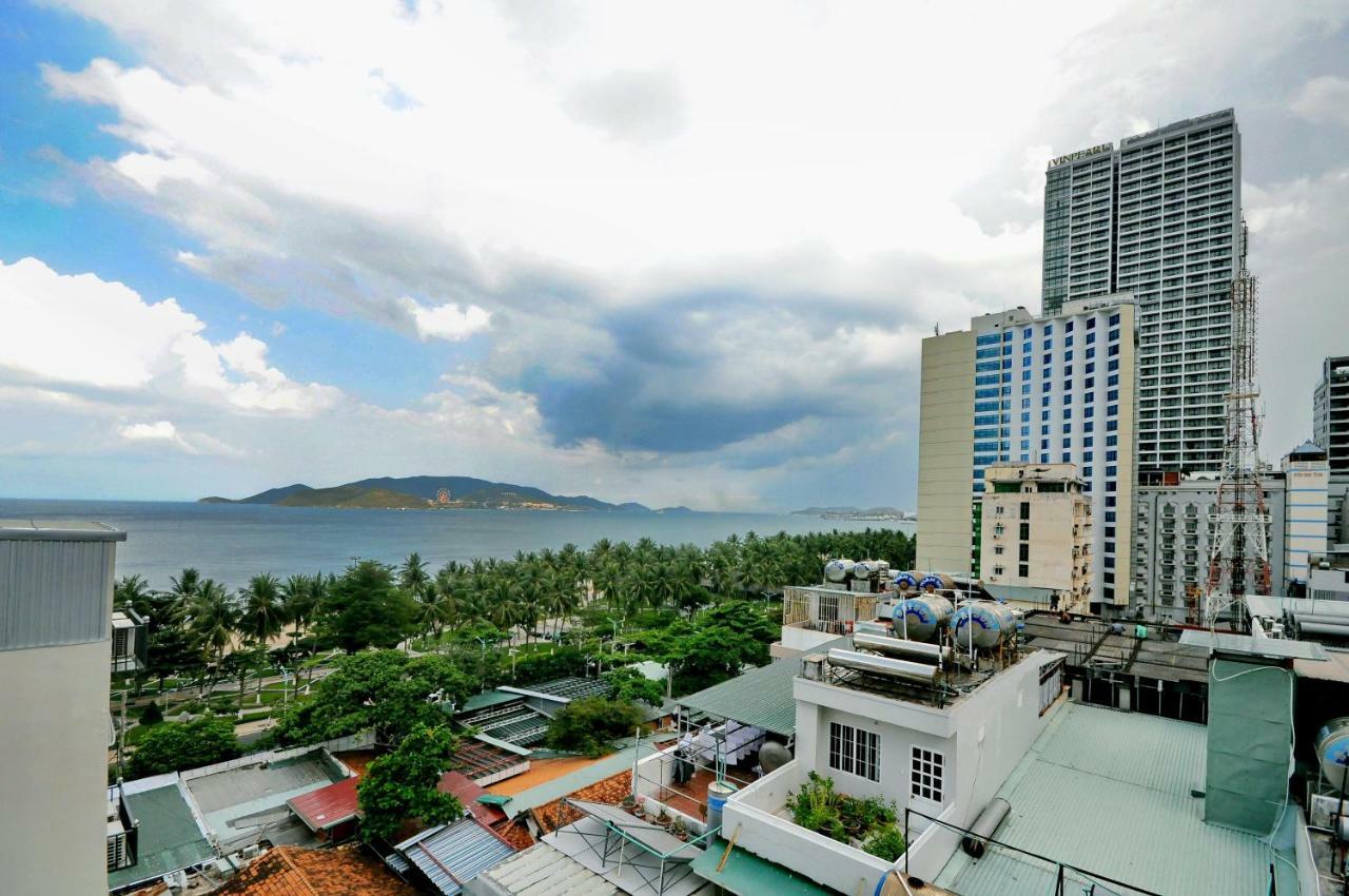 Apollo Hotel Nha Trang Beach Exterior photo